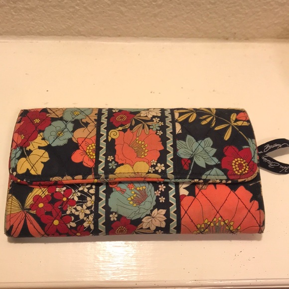 Vera Bradley Wallet - Picture 1 of 4